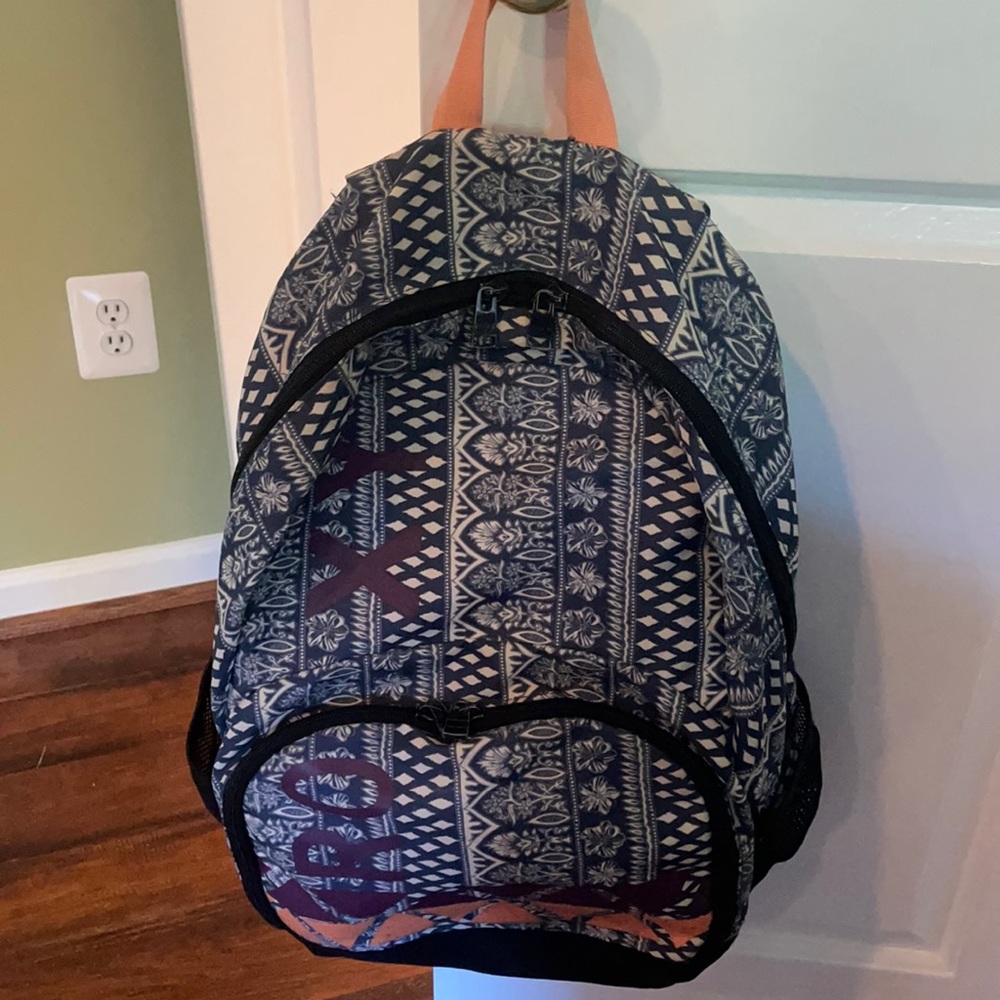 Super Cute & Colorful Backpack w/Fun Designs. Lots of Pockets/Space!